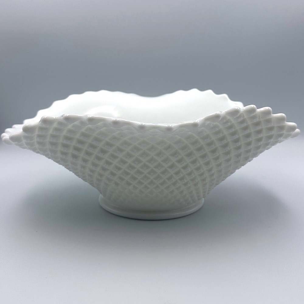Westmoreland 1950's Milk Glass Ruffled Edge Quilted Diamond Serving Bowl